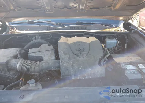 2017 Toyota Tacoma Trd Off Road z USA, uszkodzony, nr VIN 5TFCZ5AN6HX075802